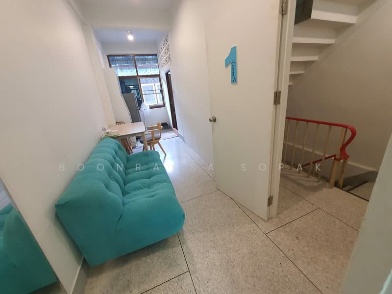 ให้เช่า - ทาวน์เฮ้าส์ 4-ห้องนอน, กรุงเทพ