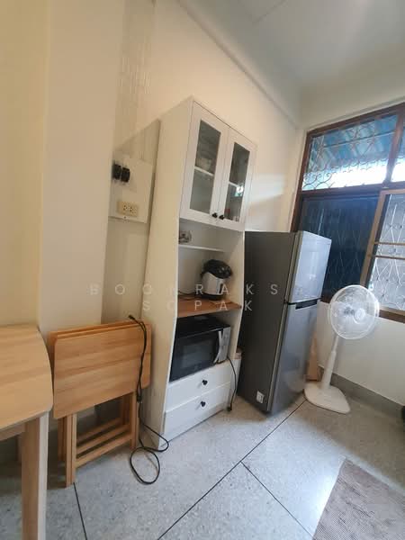 4-BR Townhouse, Bangkok, Wang Burapaphirom, Phra Nakhon, Bangkok, 4 Bedrooms, 186 sqm, Townhouse For Rent, by Boonraksa Sopak, 500232524 - DDproperty.com