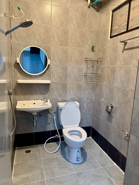 ให้เช่า - บ้าน 4-ห้องนอน, กรุงเทพ