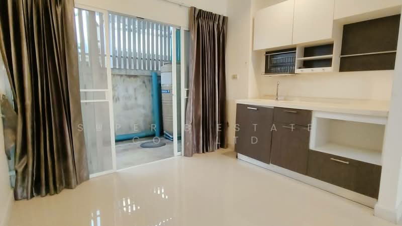 บ้านรามอินทรา ซอย 8 เเยก 18, กรุงเทพ, รามอินทรา, อนุสาวรีย์, บางเขน, กรุงเทพ, 150 ตร.ม., ทาวน์เฮ้าส์ ขาย, โดย Super B Estate Co., Ltd, 500232568 - DDproperty.com