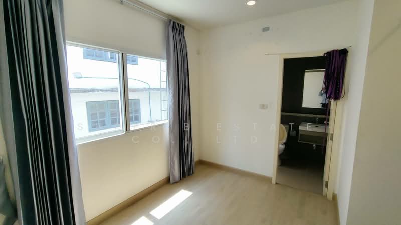 บ้านรามอินทรา ซอย 8 เเยก 18, Bangkok, รามอินทรา, Anusaowari, Bang Khen, Bangkok, 3 Bedrooms, 150 sqm, Townhouse For Sale, by Super B Estate Co., Ltd, 500232568 - DDproperty.com