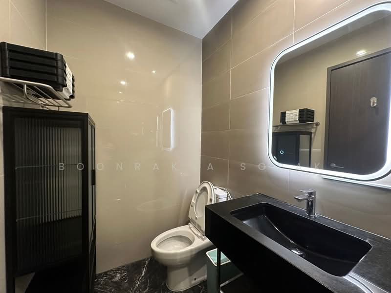 The Edge Sukhumvit 23, Bangkok, 6 Soi Sukhumvit 23, Khlongtoei Nua, Watthana, Bangkok, 2 Bedrooms, 62 sqm, Condo For Rent, by Boonraksa Sopak, 500232585 - DDproperty.com