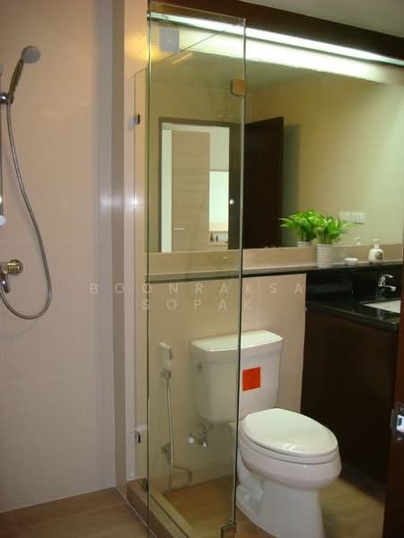 Y.O. Place, Bangkok, 223 Soi Sai Nam Thip 2, Khlong Toei, Khlong Toei, Bangkok, 2 Bedrooms, 93 sqm, Apartment For Rent, by Boonraksa Sopak, 500232623 - DDproperty.com