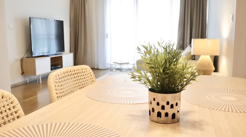 The Madison, Bangkok, Sukhumvit 41, Khlong Tan Nua, Watthana, Bangkok, 2 Bedrooms, 115 sqm, Condo For Rent, by Shinyu Real Estate, 500232649 - DDproperty.com