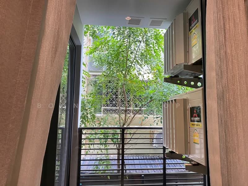 Runesu Thonglor 5, Bangkok, 82 Padi Madi Alley, Khlong Tan Nua, Watthana, Bangkok, 1 Bedroom, 36 sqm, Condo For Rent, by Boonraksa Sopak, 500232660 - DDproperty.com