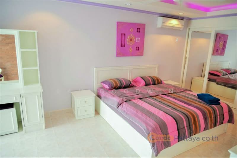 For Sale - Jomtien Beach Condo, Chon Buri (Pattaya)