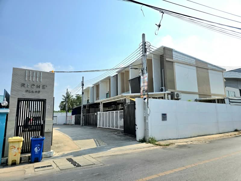 ริชชี่ เพลส7 พุทธบูชา36, Bangkok, Bangmot, Thung Khru, Bangkok, 3 Bedrooms, 120 sqm, Townhouse For Sale, by The Best Property ตั้งโอ๋, 500232680 - DDproperty.com