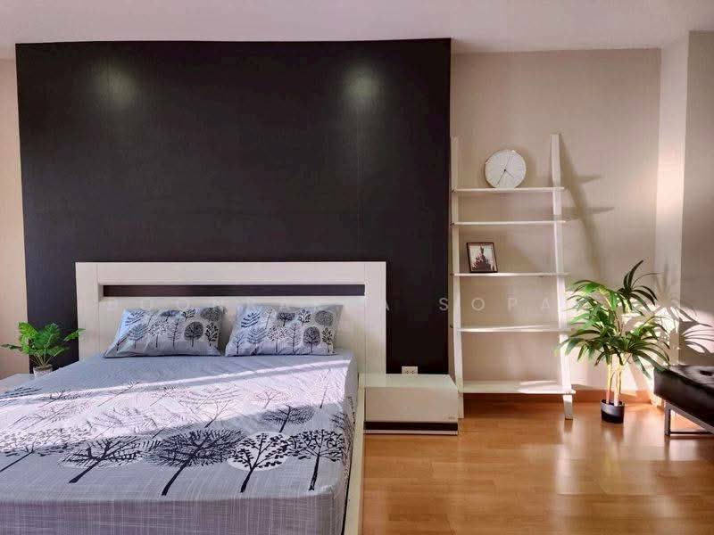 Nusasiri Grand, Bangkok, Soi Sukhumvit 42, Phra Kanong, Khlong Toei, Bangkok, 1 Bedroom, 80 sqm, Condo For Rent, by Boonraksa Sopak, 500232760 - DDproperty.com