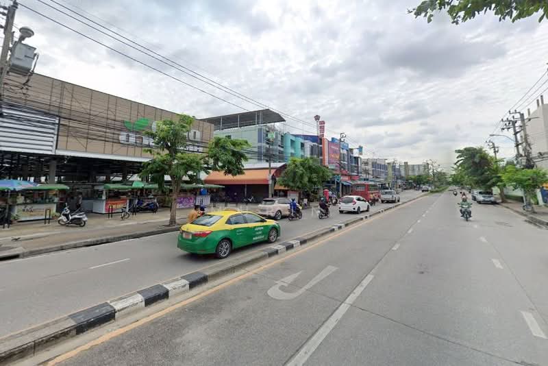 For Sale - ขายที่ดินแปลงสวย ถนนลาซาล ใกล้ BTS แบริ่ง เดินทางสะดวก, Bangkok