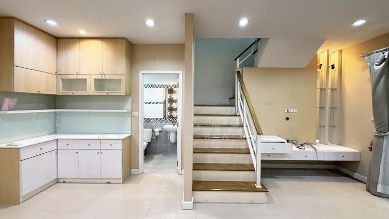 Villette Lite Pattanakarn, Bangkok, Soi Phatthanakan 38, Phatthanakan Road, Suan Luang, Bangkok, 3 Bedrooms, 110 sqm, Townhouse For Sale, by Ponwimol Wipanarapai, 500232813 - DDproperty.com