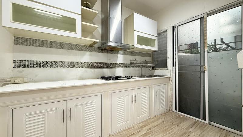 Villette Lite Pattanakarn, Bangkok, Soi Phatthanakan 38, Phatthanakan Road, Suan Luang, Bangkok, 3 Bedrooms, 110 sqm, Townhouse For Sale, by Ponwimol Wipanarapai, 500232813 - DDproperty.com