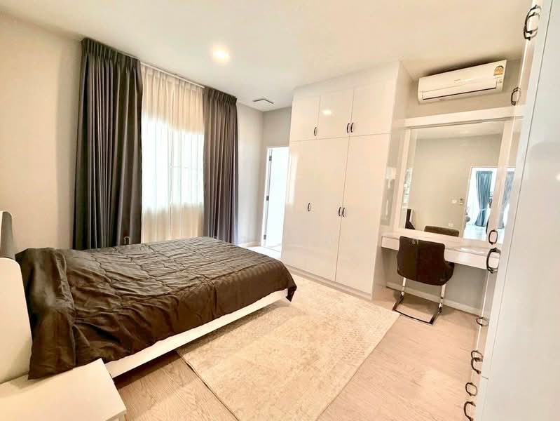 Mantana 2 Motorway - New Krungthepkreetha, Bangkok, Manthana 2 Motorway-New Krungthep Kreetha Intersection, Phatthanakan Road 4, Khlong Song Ton Nun, Lat Krabang, Bangkok, 4 Bedrooms, 350 sqm, Single Detached House For Rent, by กุลจิรา อภัยโส, 500232836 - DDproperty.com