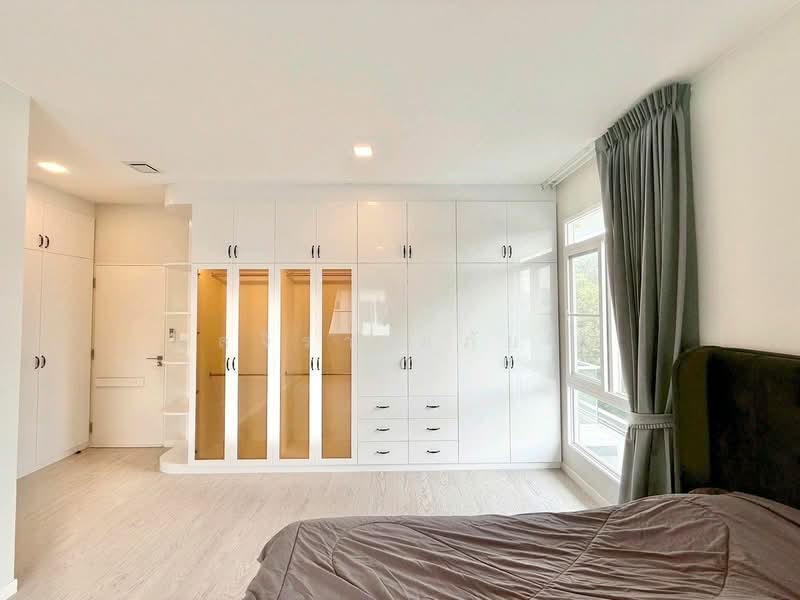 Mantana 2 Motorway - New Krungthepkreetha, Bangkok, Manthana 2 Motorway-New Krungthep Kreetha Intersection, Phatthanakan Road 4, Khlong Song Ton Nun, Lat Krabang, Bangkok, 4 Bedrooms, 350 sqm, Single Detached House For Rent, by กุลจิรา อภัยโส, 500232836 - DDproperty.com