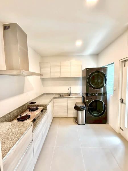 Mantana 2 Motorway - New Krungthepkreetha, Bangkok, Manthana 2 Motorway-New Krungthep Kreetha Intersection, Phatthanakan Road 4, Khlong Song Ton Nun, Lat Krabang, Bangkok, 4 Bedrooms, 350 sqm, Single Detached House For Rent, by กุลจิรา อภัยโส, 500232836 - DDproperty.com