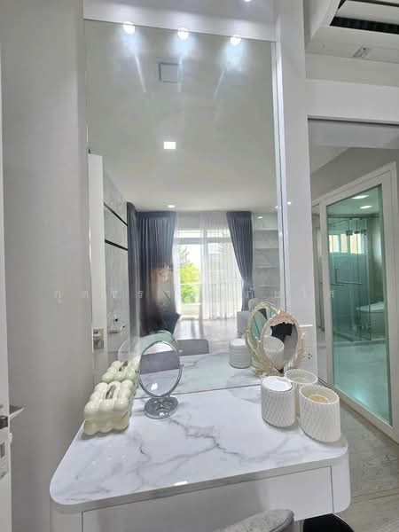 Mantana 2 Motorway - New Krungthepkreetha, Bangkok, Manthana 2 Motorway-New Krungthep Kreetha Intersection, Phatthanakan Road 4, Khlong Song Ton Nun, Lat Krabang, Bangkok, 4 Bedrooms, 350 sqm, Single Detached House For Rent, by กุลจิรา อภัยโส, 500232836 - DDproperty.com