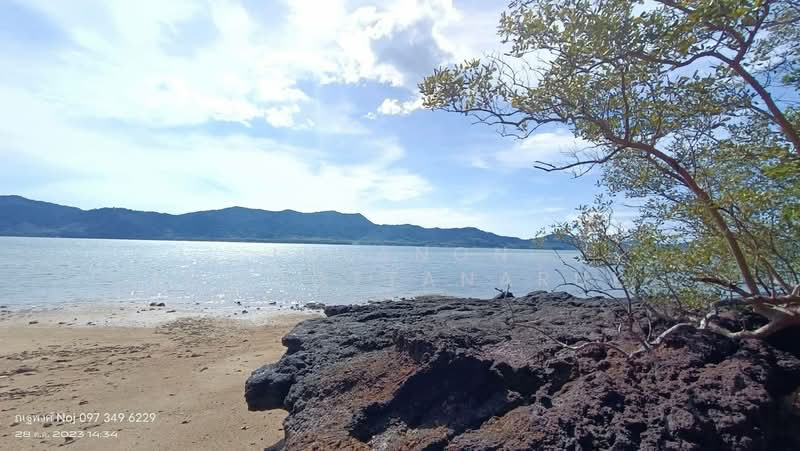 ขายที่ดินเกาะปอ 7 ไร่ ติดชายหาดส่วนตัว ตำบลศาลาด่าน อำเภอเกาะลันตา จังหวัดกระบี่ 81150, กระบี่, ศาลาด่าน, เกาะลันตา, กระบี่, 11,200 ตร.ม., ที่ดิน ขาย, โดย Jutanon Komoottanaruk, 500232851 - DDproperty.com