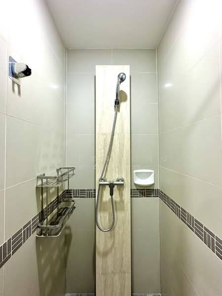 The Next Garden Suites, Bangkok, 111 Soi Sukhumvit 52, Sukhumvit Road, Bang Chak, Phra Khanong, Bangkok, 2 Bedrooms, 70 sqm, Condo For Rent, by Weerapong Wanlo, 500232871 - DDproperty.com