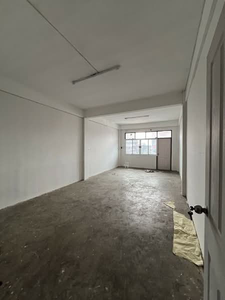 ให้เช่าอาคารพาณิชย์ ติดถนนใหญ่สุวินทวงศ์ (ปากซอยถนนสามวา) เหมาะทำธุรกิจ, Bangkok, สุวินทวงศ์, Min Buri, Min Buri, Bangkok, , 100 sqm, Shophouse For Rent, by คุณพี, 500232872 - DDproperty.com