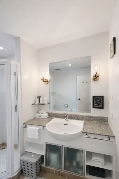 Baan Siri Sathorn Yenakard, Bangkok, Yenakat, Thung Maha Mek, Sathon, Bangkok, 1 Bedroom, 40 sqm, Condo For Rent, by Shaporn Supvilaiphisan, 500232875 - DDproperty.com