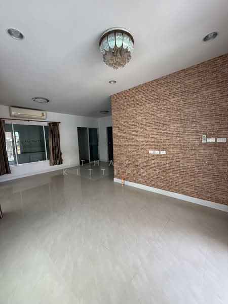 Perfect Park Kheha Romklao 64, Bangkok, Soi Kheha Rom Klao 64, Khlong Song Ton Nun, Lat Krabang, Bangkok, 3 Bedrooms, 180 sqm, Single Detached House For Sale, by Nutthavadee Kittihut, 500232914 - DDproperty.com