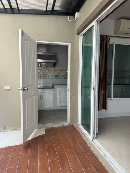 Perfect Park Kheha Romklao 64, Bangkok, Soi Kheha Rom Klao 64, Khlong Song Ton Nun, Lat Krabang, Bangkok, 3 Bedrooms, 180 sqm, Single Detached House For Sale, by Nutthavadee Kittihut, 500232914 - DDproperty.com