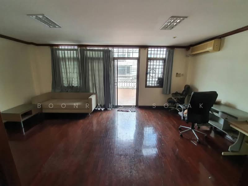 ให้เช่า - undefined, กรุงเทพ