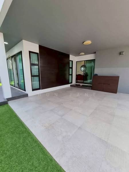 Baan Lumpini Suanluang Rama 9 : บ้านลุมพินี สวนหลวง ร.9, Bangkok, Nong Bon, Prawet, Bangkok, 3 Bedrooms, 310 sqm, Single Detached House For Rent, by Khun Jane, 500232956 - DDproperty.com