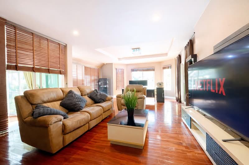 Platinum Villa, Chon Buri (Pattaya), 19/26 Moo 5, Poong, Bang Lamung (Pattaya), Chon Buri (Pattaya), 7 Bedrooms, 550 sqm, Villa For Sale, by Michel Bolduc, 500233031 - DDproperty.com