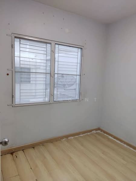 The Village 2 Bangna km.8, Samut Prakan, Soi Mahachai, Bang Na-Trat Road, Bangphli Yai, Bang Plee, Samut Prakan, 3 Bedrooms, 100 sqm, Townhouse For Rent, by NR AGENT, 500233130 - DDproperty.com