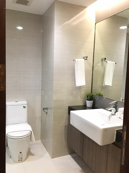 Ploenruedee Residence, Bangkok, Soi Ruamruedee, Lumphini, Pathum Wan, Bangkok, 3 Bedrooms, 205 sqm, Apartment For Rent, by Sarena Choengsamor, 500233208 - DDproperty.com