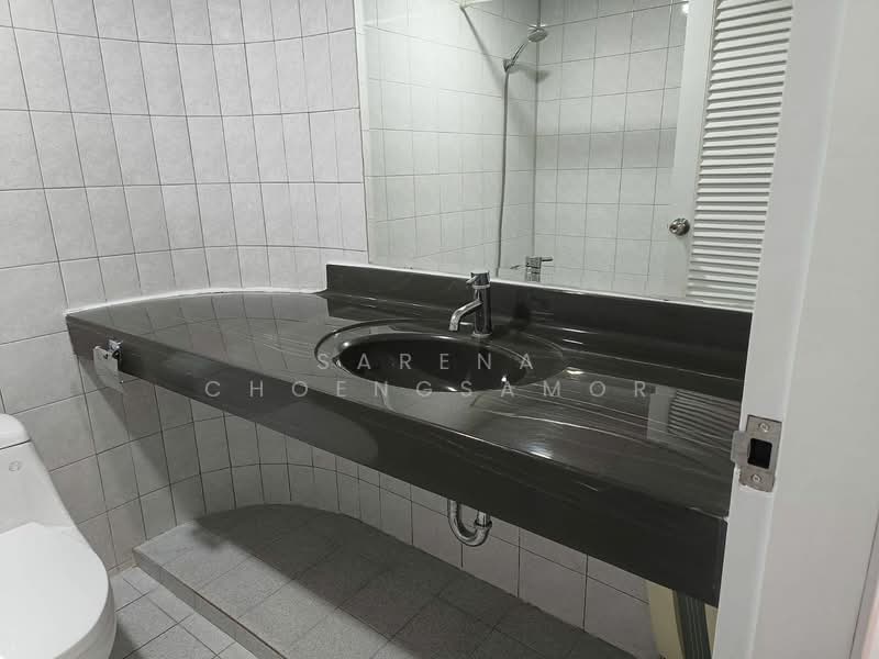 49 Suite Sukhumvit 49, Bangkok, 26 Soi Sukhumvit 49, Khlong Tan Nua, Watthana, Bangkok, 2 Bedrooms, 80 sqm, Condo For Rent, by Sarena Choengsamor, 500233216 - DDproperty.com