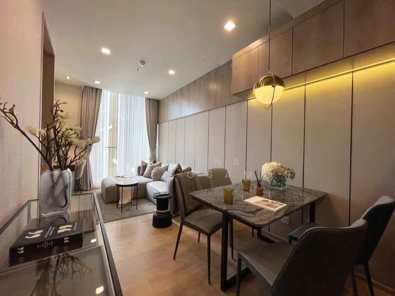 Noble Around Sukhumvit 33, Bangkok, 17 Soi Sukhumvit 33, Khlong Tan Nua, Watthana, Bangkok, 1 Bedroom, 35 sqm, Condo For Rent, by Sarena Choengsamor, 500233226 - DDproperty.com