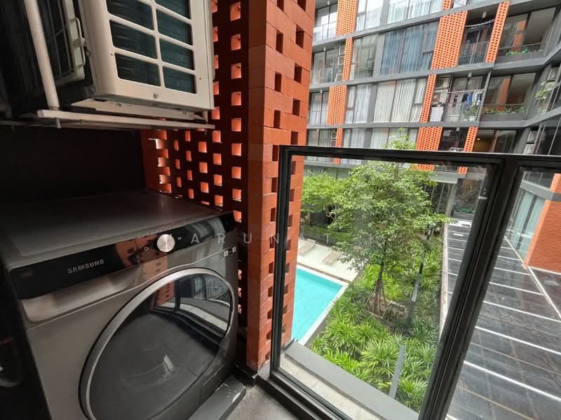 Quintara Treehaus Sukhumvit 42, Bangkok, Soi Bar Bose 2, Sukhumvit 42, Phra Kanong, Khlong Toei, Bangkok, 1 Bedroom, 40 sqm, Condo For Rent, by Jarunat K, 500233260 - DDproperty.com