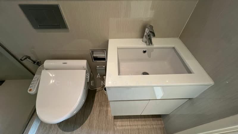 H Sukhumvit 43, Bangkok, 28 Sukhumvit 34 Road, Khlong Tan Nua, Watthana, Bangkok, 1 Bedroom, 40 sqm, Condo For Rent, by Sarena Choengsamor, 500233288 - DDproperty.com