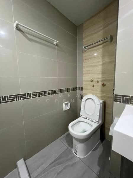 The Next Garden Suites, Bangkok, 111 Soi Sukhumvit 52, Sukhumvit Road, Bang Chak, Phra Khanong, Bangkok, 2 Bedrooms, 73 sqm, Condo For Rent, by Somrad Phoopruksachart, 500233368 - DDproperty.com