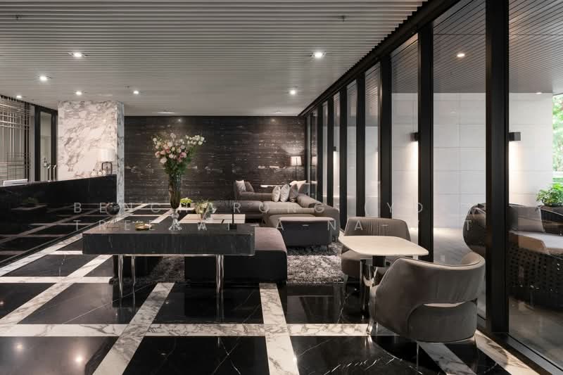 Park Origin Phrom Phong (Park 24), Bangkok, 68 Soi Sukhumvit 24, Khong Tan, Khlong Toei, Bangkok, 2 Bedrooms, 56 sqm, Condo For Rent, by Bencharong (Yok) Treerat-a-na-wat, 500233421 - DDproperty.com