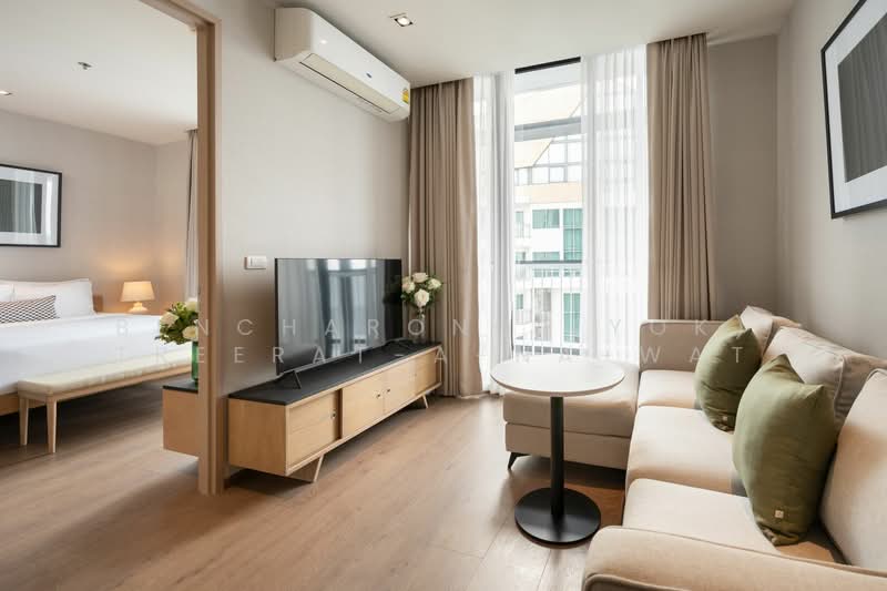 Park Origin Phrom Phong (Park 24), Bangkok, 68 Soi Sukhumvit 24, Khong Tan, Khlong Toei, Bangkok, 2 Bedrooms, 56 sqm, Condo For Rent, by Bencharong (Yok) Treerat-a-na-wat, 500233421 - DDproperty.com