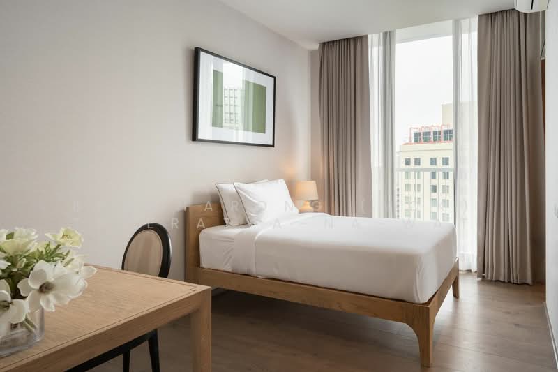 Park Origin Phrom Phong (Park 24), Bangkok, 68 Soi Sukhumvit 24, Khong Tan, Khlong Toei, Bangkok, 2 Bedrooms, 56 sqm, Condo For Rent, by Bencharong (Yok) Treerat-a-na-wat, 500233421 - DDproperty.com