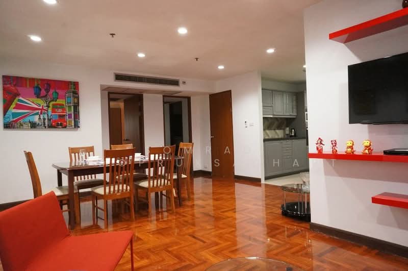 Baan Suanpetch, Bangkok, 18 Soi Sukhumvit 39, Khlong Tan Nua, Watthana, Bangkok, 2 Bedrooms, 135 sqm, Condo For Rent, by Somrad Phoopruksachart, 500233436 - DDproperty.com