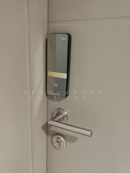 Life Ratchadapisek, Bangkok, 279 Ratchadapisaek Road, Huai Khwang, Huai Khwang, Bangkok, 2 Bedrooms, 56 sqm, Condo For Rent, by Bencharong (Yok) Treerat-a-na-wat, 500233438 - DDproperty.com