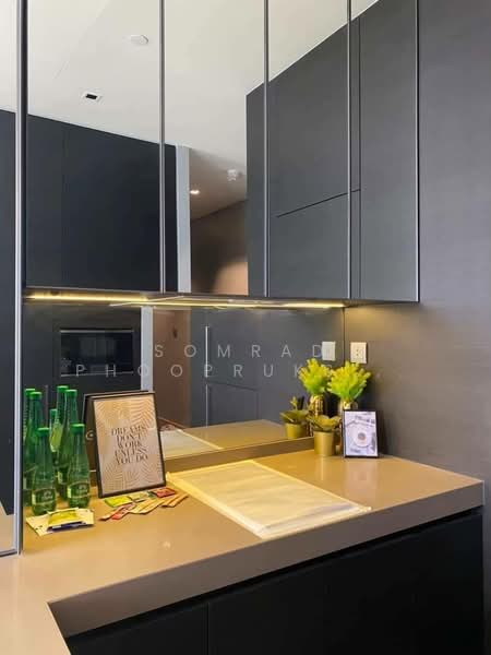 28 Chidlom, Bangkok, 28 Chit Lom Alley, Lumphini, Pathum Wan, Bangkok, 1 Bedroom, 55 sqm, Condo For Rent, by Somrad Phoopruksachart, 500233468 - DDproperty.com