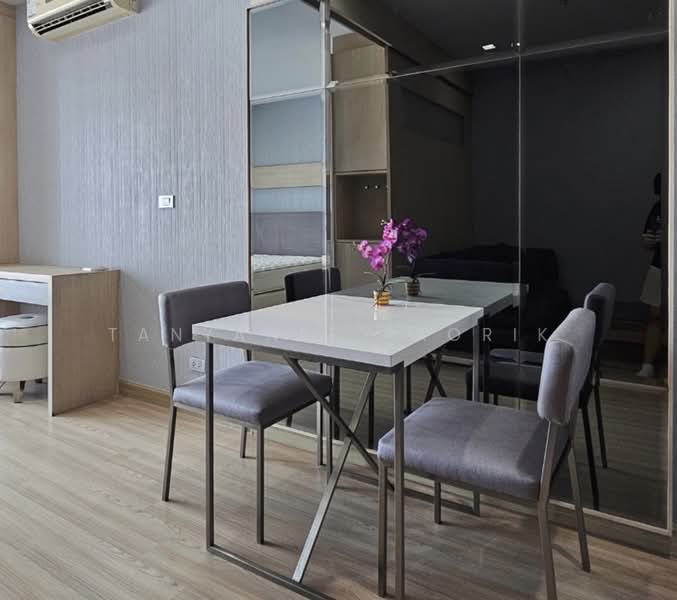 Sky Walk Residences, Bangkok, 1599 Sukhumvit Road, Phra Kanong Nua, Watthana, Bangkok, 1 Bedroom, 40 sqm, Condo For Rent, by Tanyanee Paorik, 500233535 - DDproperty.com