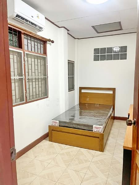 ไม่พบโครงการ, Bangkok, รัชดา1-5, Din Daeng, Din Daeng, Bangkok, 4 Bedrooms, 200 sqm, Single Detached House For Rent, by ณัฐพงศ์ สุนทรอรุณ, 500233551 - DDproperty.com