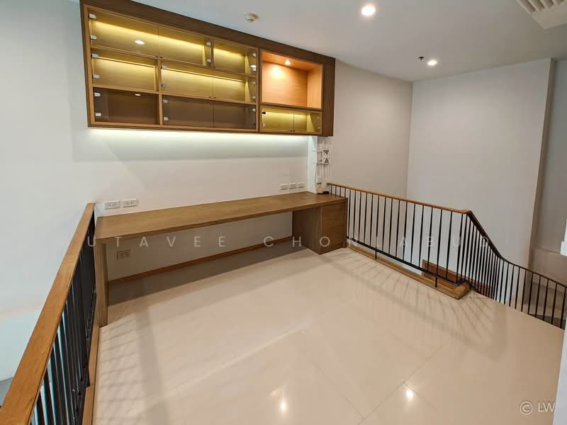 The Empire Place, Bangkok, 88 Narathiwatratchanakharin Road, Thung Maha Mek, Sathon, Bangkok, 2 Bedrooms, 120 sqm, Condo For Rent, by Sutavee Chonlabud, 500233566 - DDproperty.com