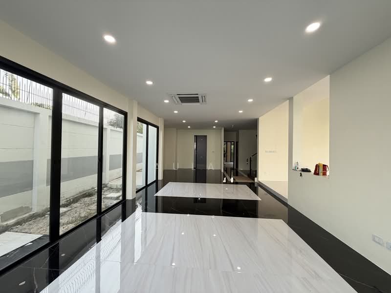 Casalunar Mesto Home, Chon Buri (Pattaya), 145 Moo 1, Samed, Muang Chon Buri, Chon Buri (Pattaya), 4 Bedrooms, 421 sqm, Single Detached House For Sale, by Paula ., 500233589 - DDproperty.com