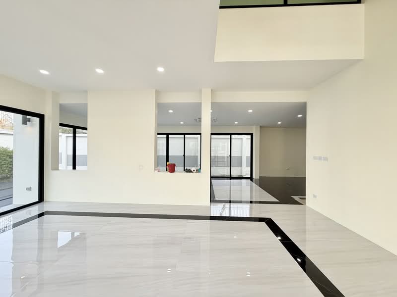 Casalunar Mesto Home : คาซาลูนา เมสโต โฮม, ชลบุรี, 145 หมู่ที่ 1, เสม็ด, เมืองชลบุรี, ชลบุรี, 421 ตร.ม., บ้านเดี่ยว ขาย, โดย Paula ., 500233589 - DDproperty.com