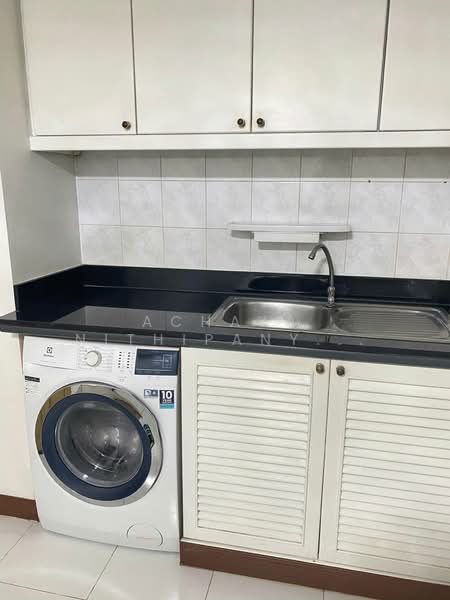 Rin House Condo, Bangkok, Soi Sukhumvit 39, Khlong Tan Nua, Watthana, Bangkok, 1 Bedroom, 50 sqm, Condo For Sale, by Achaya Nithipanyawong, 500233591 - DDproperty.com