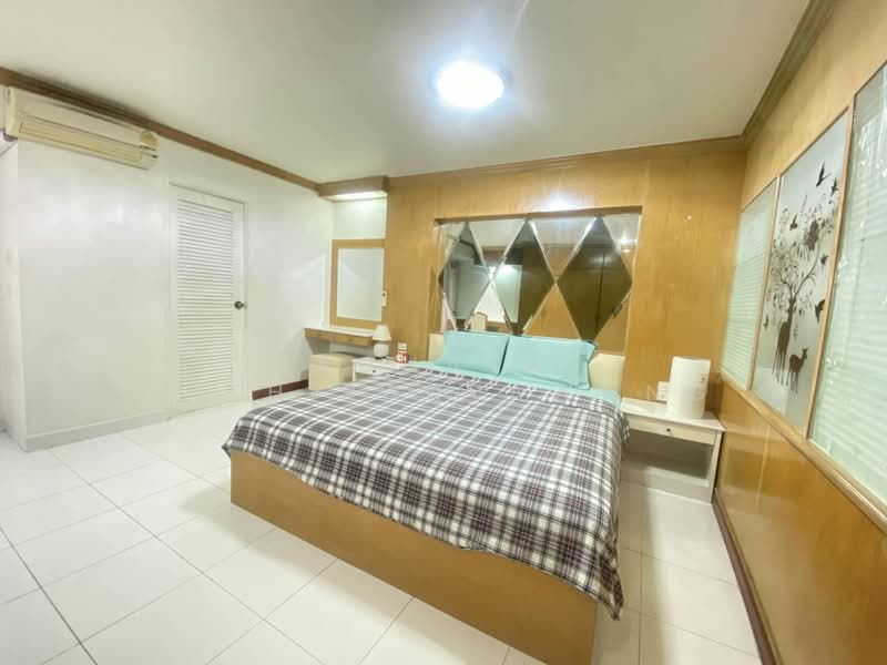 Rin House Condo, Bangkok, Soi Sukhumvit 39, Khlong Tan Nua, Watthana, Bangkok, 1 Bedroom, 50 sqm, Condo For Sale, by Achaya Nithipanyawong, 500233591 - DDproperty.com