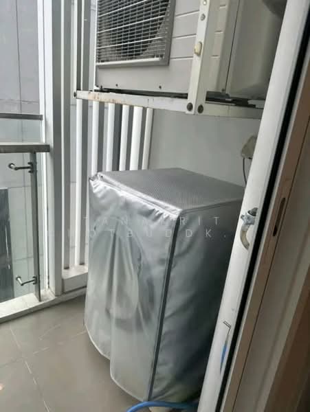 The Room Sathorn, Bangkok, 78 Pan Road, Silom, Bang Rak, Bangkok, 1 Bedroom, 40 sqm, Condo For Rent, by Tanakrit Chotbuddkayan, 500233611 - DDproperty.com