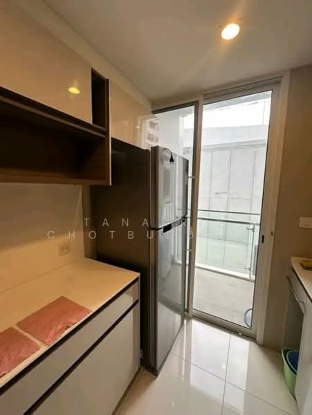 The Room Sathorn, Bangkok, 78 Pan Road, Silom, Bang Rak, Bangkok, 1 Bedroom, 40 sqm, Condo For Rent, by Tanakrit Chotbuddkayan, 500233611 - DDproperty.com